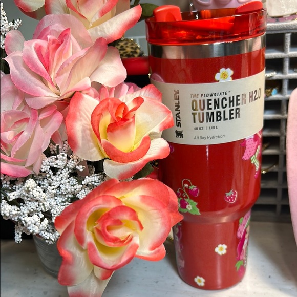 Stanley Red Floral Quencher Tumbler - Picture 1 of 1